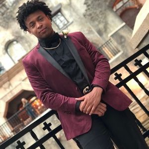 Meet your Posher, Deray